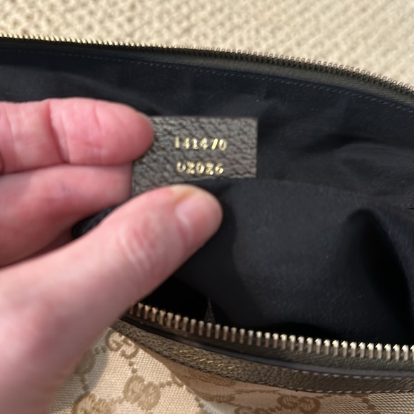 Gucci Abbey Tote PM in monogram - Picture 8 of 10